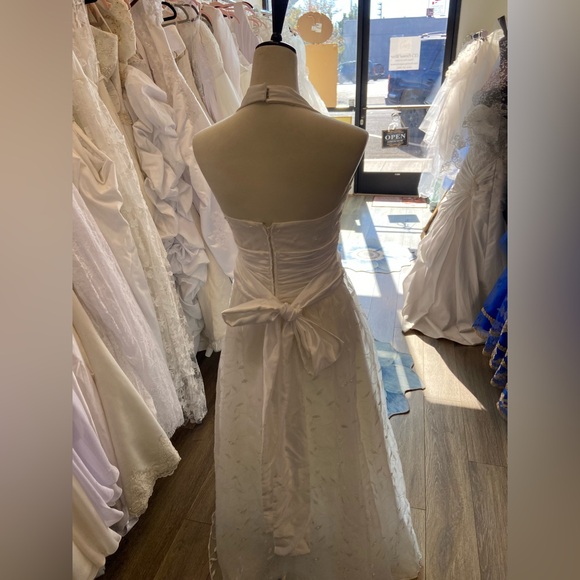 Blondie Nites Wedding Dress - Picture 9 of 12